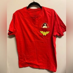 Wonder Woman Sz L shirt red